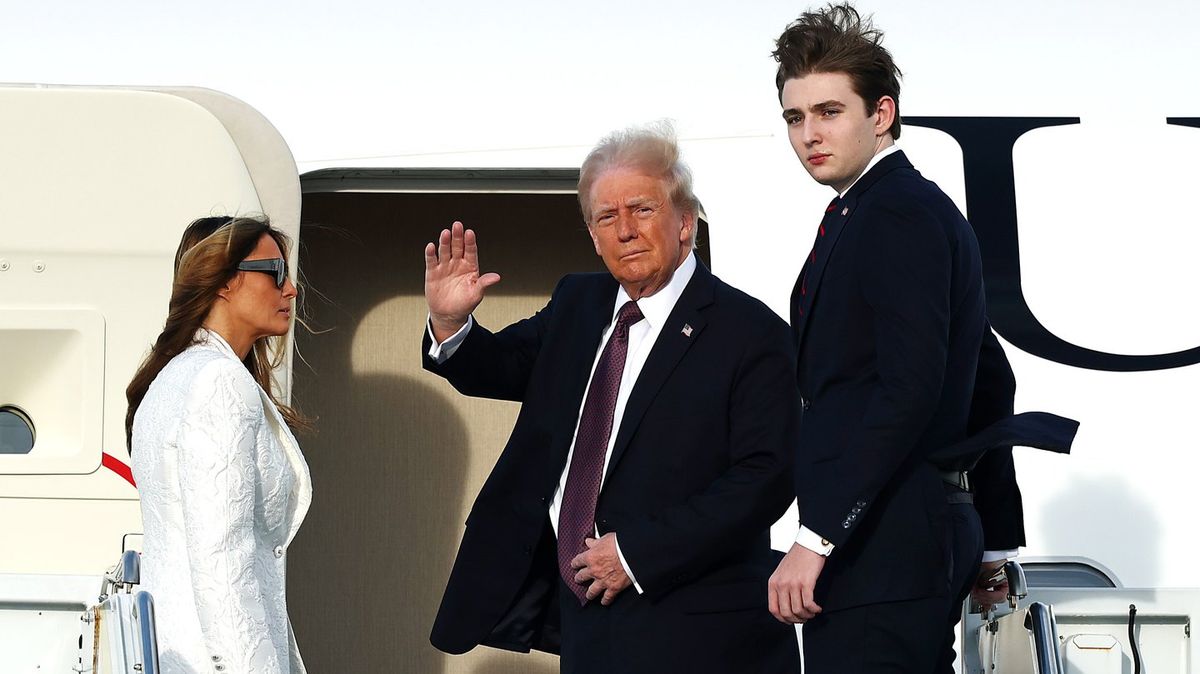 Barron Trump's Height: The Social Media Buzz Explained